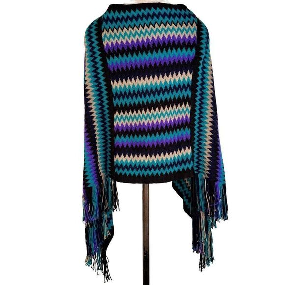 Charming Charlie Womens Colorful Zig Zag Chevron Poncho Sweater Boho Fringe Trim - Picture 2 of 7